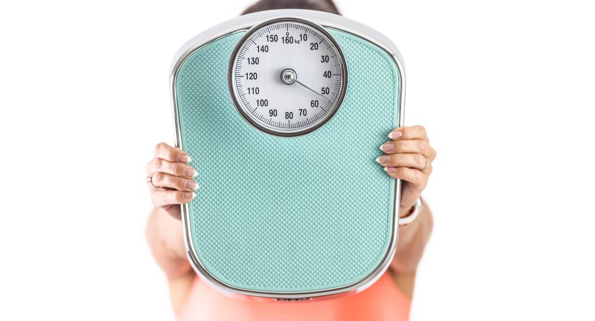 6 beprövade strategier för att gå ner 2 kilo i veckan: tips för säker viktminskning