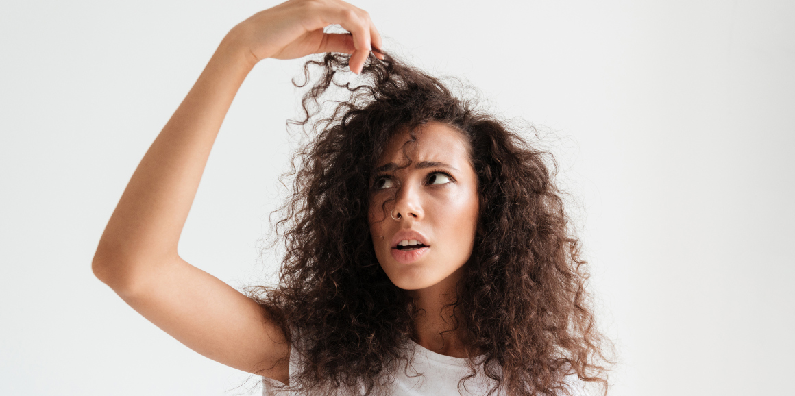 7 tecken på förändringar i hårets textur som kan tyda på en brist