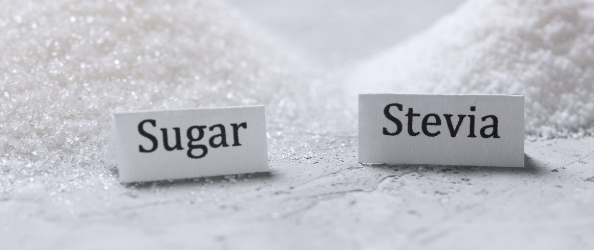För- och nackdelar med naturliga sötningsmedel jämfört med raffinerat socker