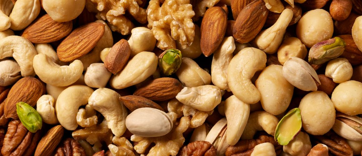 Innehåller nötter höga halter av Omega-6-fettsyror?