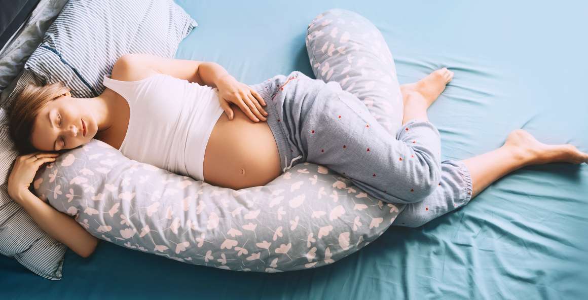 idealisk sovställning-under-graviditetens-första-3-månader